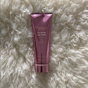 New V.S. Fluer Elixir Fragrance Lotion